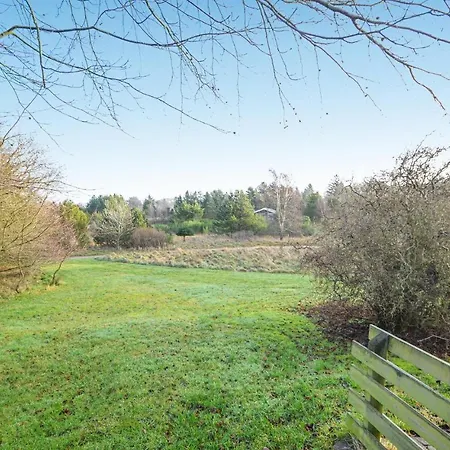 2 Bedroom Beautiful In Semesterbostad